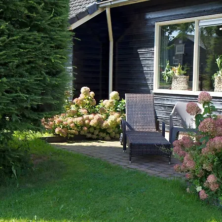 Chalet Het Jachthuus - Vakantiewoning Oscar Hoeve Ede