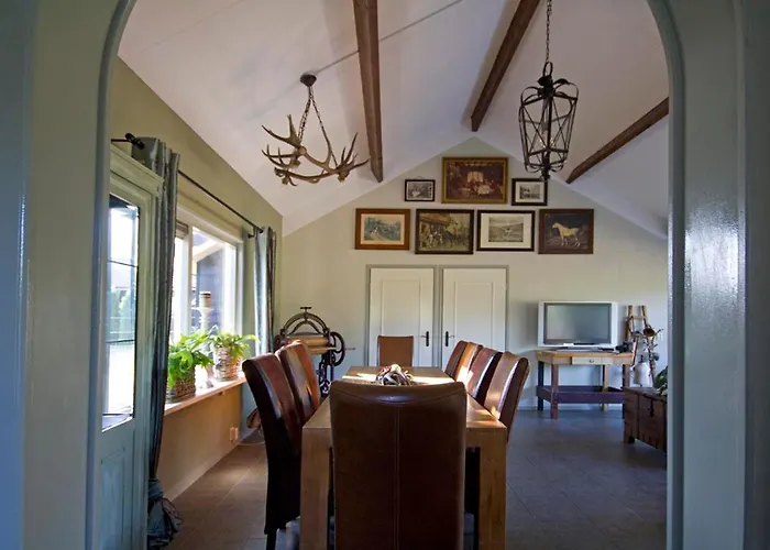 Het Jachthuus - Vakantiewoning Oscar Hoeve Alpstuga Ede